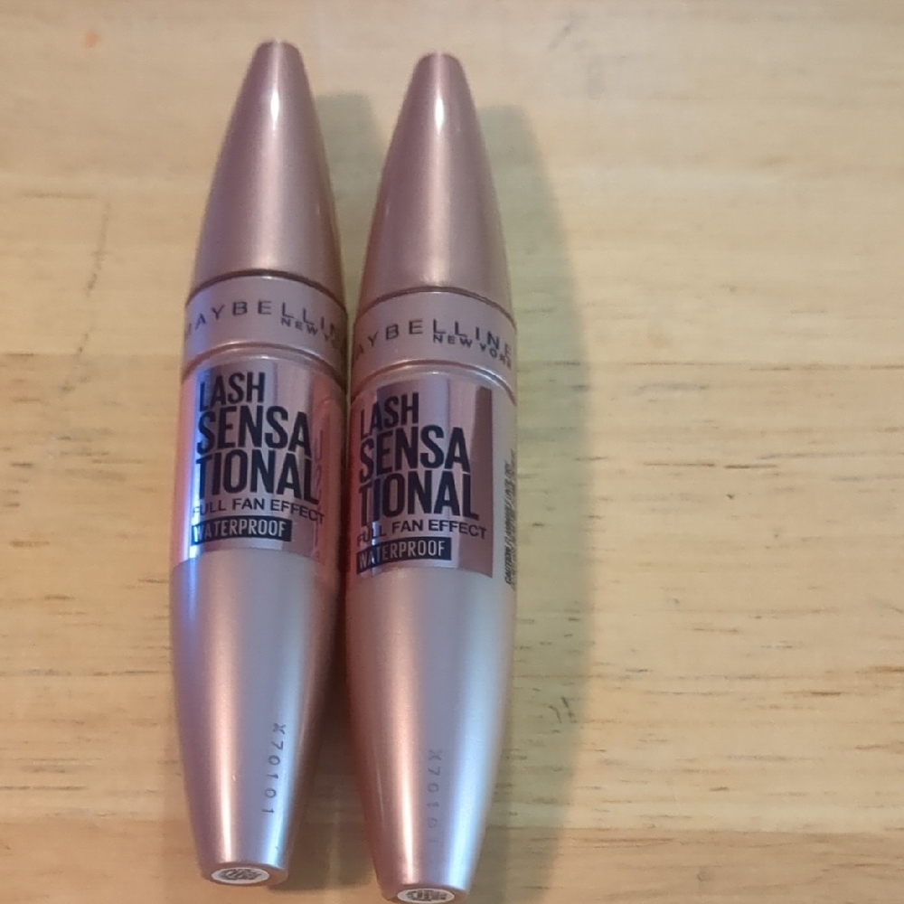 Maybelline Lash Sensational Mascara in Metallic Pink